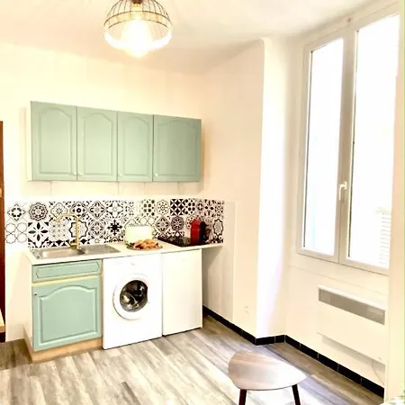 Cozy In The Heart Of Old Apartment Nice
